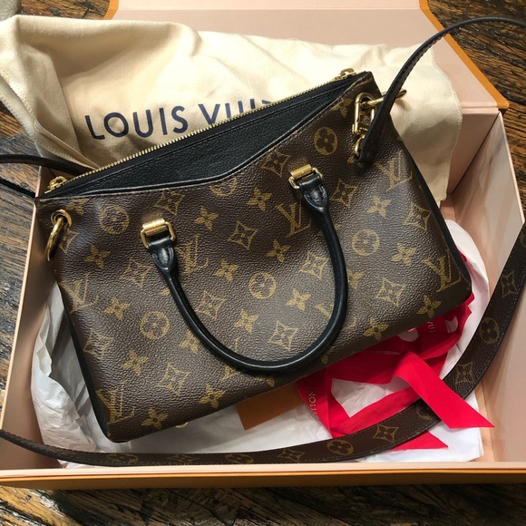 Louis Vuitton Handbags - Louis Vuitton Pallas BB Noir